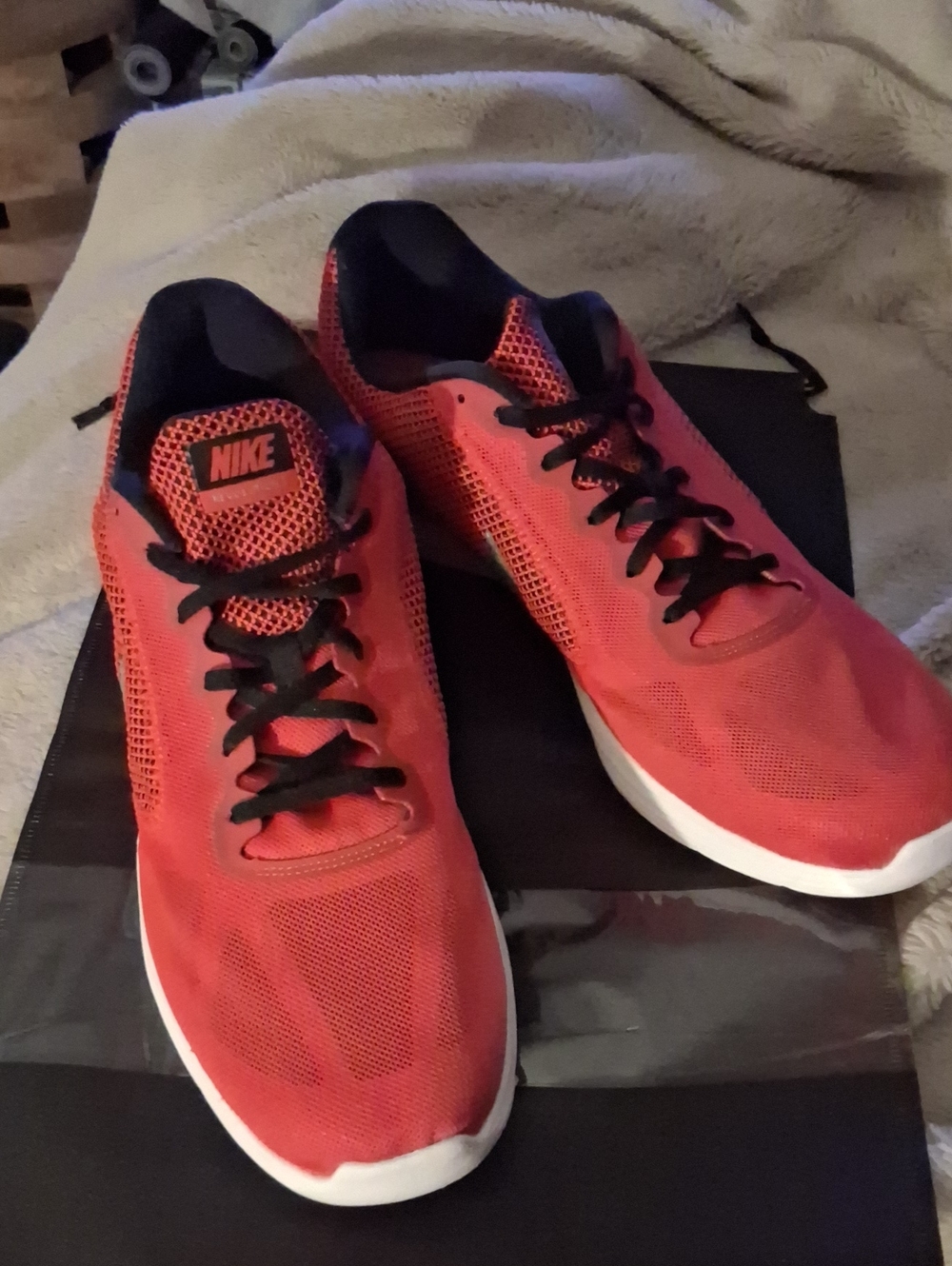 Nike Revolution 3 running shoes University Red, Metallic Silver, Black Mens 15